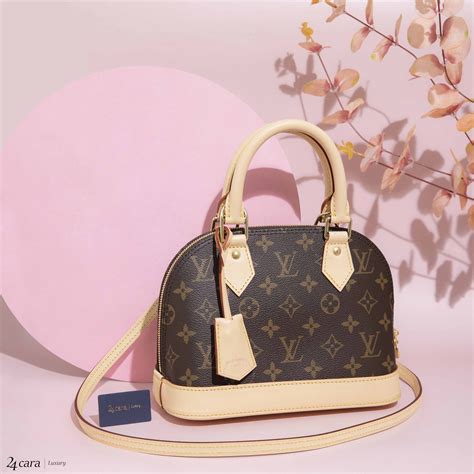 louis vuitton alma bb monogram review|louis vuitton alma bb bag.